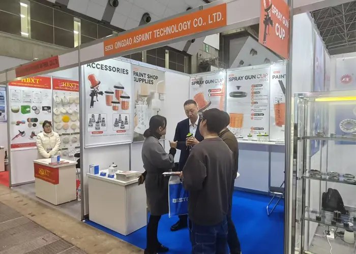 تشرق شركة Qingdao Espant Technology Co. ، Ltd. في معرض قطع غيار السيارات الدولية في طوكيو 2025 مع كوب من مسدس الرش.