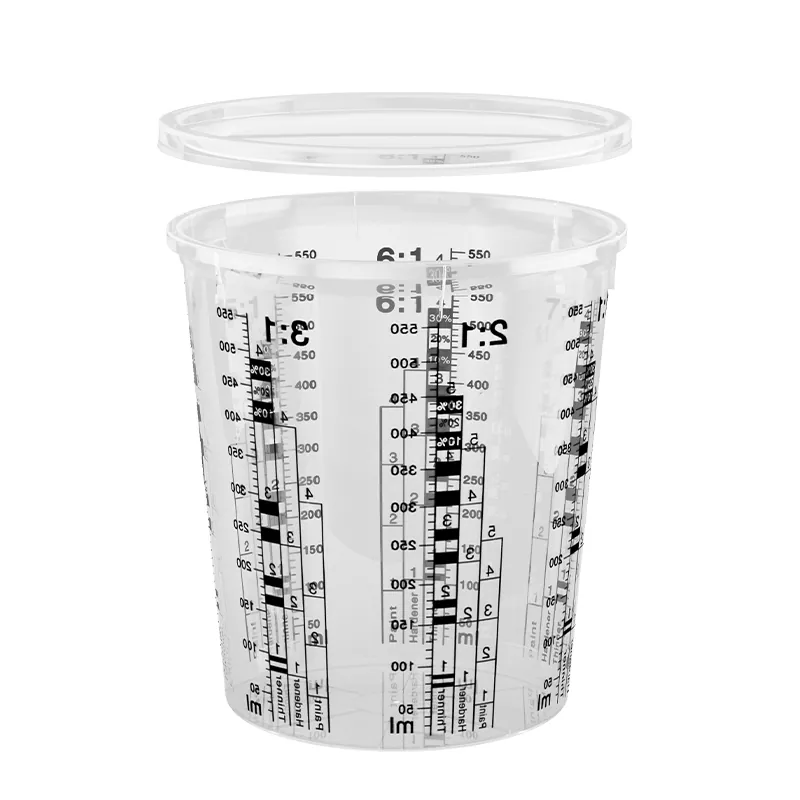 كيف تعمل أكواب خلط الطلاء على تحسين الدقة وتقليل هدر الطلاء